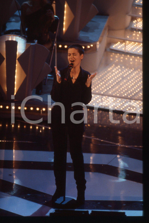 35mm vintage slide* 1997 SANREMO Silvia SALEMI sul palco del Teatro Ariston (25)
