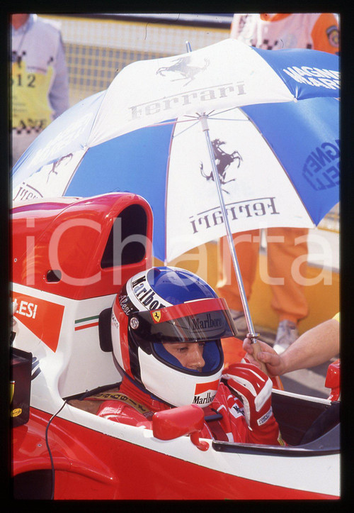 35mm vintage slide* 1993 F1 GP SAN MARINO Jean ALESI su FERRARI F93A-Pit lane 3