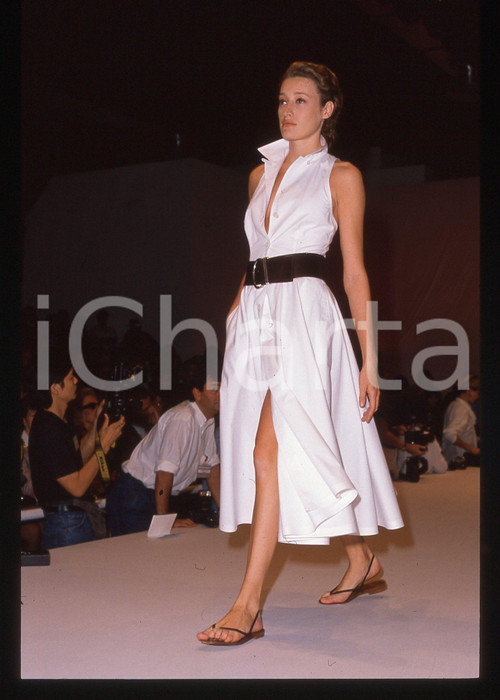 35mm vintage slide* 1990 ca MILANO Alberta FERRETTI Sfilata (3)