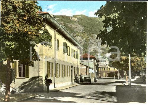 Cartolina originale da collezione 1967 OULX (TO) Istituto MARIA AUSILIATRICE e Albergo Commercio *Cartolina FG VG 1