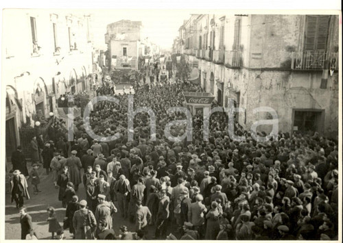 Fotografia d epoca originale 1960 ca NAPOLI Cerimonia pubblica con carrozze e chiosco COCACOLA Foto TRONCONE 1