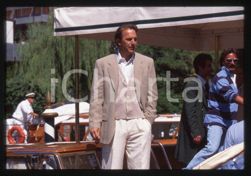 Kevin COSTNER - VENEZIA Mostra del Cinema 1995 * 35 mm vintage slide (96)