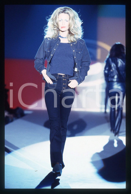 35mm vintage slide* 1998 MILANO Karen MULDER Fall Winter 1998-99 SWISH JEANS (2)