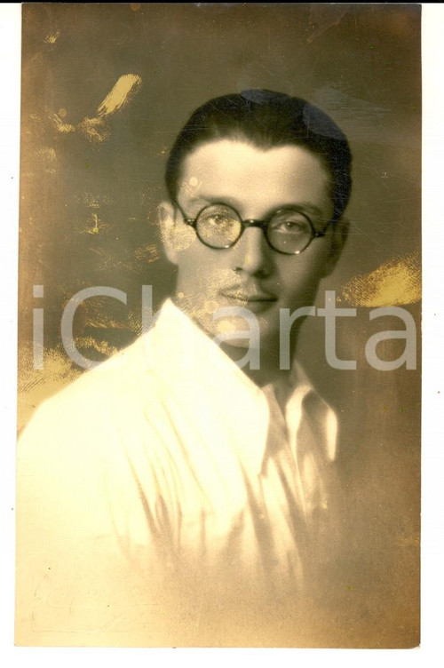 Fotografia d epoca originale 1930 ca ASIAGO Ritratto maschile con gli occhiali Foto cartolina MURARO FP 1