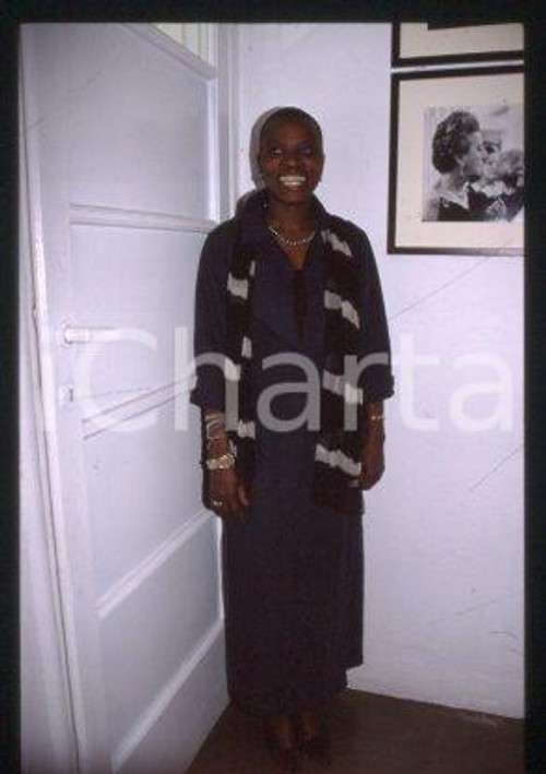 35mm vintage slide* 1995 ca MILAN Singer-songwriter actress Angélique KIDJO (2)