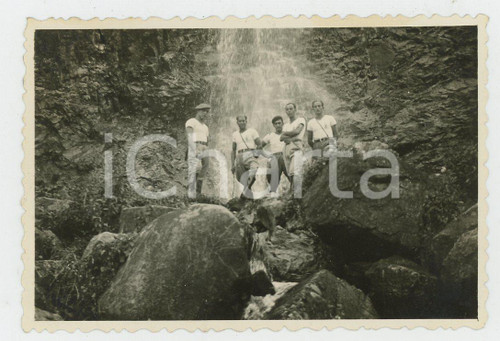 1935 ca CINA TIENTSIN - Leoni di SAN MARCO - Gita alla cascata *Foto Fotografia d'epoca. GOOD/buono  Formato: 9x6 cm originale e autentica 1