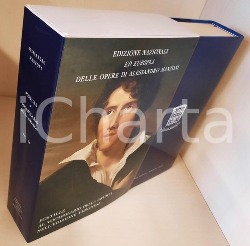 2005 Alessandro MANZONI Postille - Vocabolario della Crusca - Vol. 24 (7) Edizione Nazionale ed Europea delle opere di Alessandro Manzoni. Legatura in tela blu, logo "Casa del Manzoni" in oro al centro del piatto, sovraccoperta illustrata, cofanetto in cartoncino.Composizione dei testi nella versione VAL del carattere Baskerville, realizzato nella Stamperia Valdonega ad Arbizzano di Verona.PAGINE: 616EDITORE: Centro Nazionale Studi Manzoniani - Milano GOOD/buono minima smussatura al cofanetto Formato: 22x14 cm originale e autentica 1