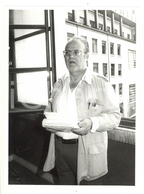 1985 ca TORINO OPERA LIRICA - Il baritono Giuseppe ZECCHILLO - Foto 18x24 cm Fotografia di agenzia.CONDIZIONI: GFORMATO: 18x24 cm     originale e autentica 1