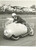 1956 MONZA GP DELLE NAZIONI - Passaggio di Ken KAVANAGH su MOTO GUZZI 350 *Foto  Fotografia d'epoca con didascalia al verso.  CONDIZIONI: G (leggera sovraimpressione della didascalia) FORMATO: 13x18 cm     originale e autentica 1