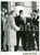 1957 NAPOLI Il sindaco Achille LAURO riceve Muhammad V del MAROCCO *Foto 13x18 Fotografia d'epoca con didascalia coeva al verso.   CONDIZIONI: FAIR (lieve ondulatura al margine sinistro) FORMATO: 13x18 cm     originale e autentica 1