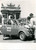 1966 MILANO Arco della Pace - AUTORADIORADUNO Manifestazione ACI-RAI - Fiat 500
