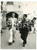 1958 PORTOFINO PERRY COMO a passeggio con il fotografo - Foto vintage RARA Luglio 1958Fotografia vintage rara d'epoca.Timbro archivio Publifoto Genova al verso.FORMATO: cm 18x24CONDIZIONI: G (lievi difetti di stampa)ICHARTA mette in vendita le stampe vintage della collezione Publifoto Genova, per la maggior parte inedita o in tiratura di pochi esemplari. Si tratta di un'ottima opportunit&agrave; di investimento per i collezionisti di fotografie d'epoca.      originale e autentica 1
