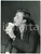 1966 VERONA CANTAGIRO - Cantante DINO con birra DREHER - Foto 18x24 cm Fotografia originale d'epoca, con didascalia al verso.CONDIZIONI: F (piccola piegatura angolare; mino strappo al lato sinistro)FORMATO: 18x24 cm    originale e autentica 1