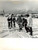 Fotografia d epoca originale 1965 ca TULFES AUSTRIA Otto VON HABSBURG sulla neve con la famiglia Foto 1