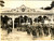 Fotografia d epoca originale 1930 ca GIACARTA Indonesiani sfilano in abito tradizionale al CONSOLATO ITALIANO 1