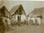 Fotografia d epoca originale 1916 KARLSBURG DE WWI Madri e bambini zingari vicino a capanne FOTOGRAFIA 1