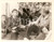 Fotografia d epoca originale 1958 CINEMA  DUNKERQUE Militari a riposo dopo la battaglia Regia Leslie NORMAN 1
