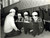 Fotografia d epoca originale 1981 KOLN Studenti turchi leggono Corano all insegnante alla scuola coranica 1
