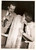 Fotografia d epoca originale 1954 LE GRAND ROBERT fa sentire a Veronique VERLHAC il cioccolato ILLUSIONISMO 3 1