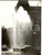 Fotografia d epoca originale 1959 MARSEILLE Rupture de canalisation d eau provoque un geyser Photo 13x18 cm 1