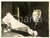 Fotografia d epoca originale 1935 ca JAPAN La lettura del quotidiano The Japan Times  Foto 24x18 cm 1