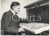 Fotografia d epoca originale 1953 LONDON Weather man prof. SUTTON studies temperature on Air Ministry s roof 1