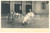 Fotografia d epoca originale 1925 ca ITALIA Gentiluomo nel cortile della sua villa  Foto anonima 24x16 cm 1
