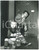 Fotografia d epoca originale 1970 ca COSTUME  ITALIA Nicola DI BARI nel salotto di casa  Foto 20x30 cm 3 1
