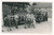 Fotografia d epoca originale 1953 Area di DRESDA  Gruppo in attesa presso automobile Foto 14x9 cm 1