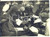 Fotografia d epoca originale 1931 ASTRAKHAN Contadini tartari di una fattoria collettiva leggono il giornale 1