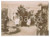Fotografia d epoca originale 1915 ca COSTUME  ITALIA  Padre con le figlie in giardino  Foto 12x9 cm 1