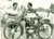 Fotografia d epoca originale 1958 PESARO ciclista Ercole BALDINI regge ciclomotore BENELLI 48 Foto 18x13 cm 1