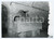 Fotografia d epoca originale 1980 ASCOLI PICENO Damigiana e bottiglia di vino su sarcofago  Foto 18x12 cm 1