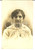Fotografia d epoca originale 1930 ca MILANO Ritratto di donna con cameo del marito Foto cartolina MUZIO 1