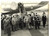 1955 CATANIA Fontanarossa - Arrivo di Winston CHURCHILL su volo BEA - Foto 18x13 Fotografia d'epoca, con didascalia coeva al verso.  CONDIZIONI: G FORMATO: 18x13 cm    originale e autentica 1