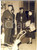1953 POITIERS Marie BESNARD lâ€™empoisonneuse de Loudun avec les agents *Photo Fotografia d'epoca con didascalia coeva.   CONDIZIONI: GFORMATO: 13x18 cm       originale e autentica 1