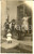 Agosto 1923 BARDONECCHIA Ritratto di famiglia sulla porta *Foto cartolina Fotografia d'epoca, in formato cartolina postale.  CONDIZIONI: G     originale e autentica 1