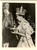 1953 LONDON Queen Elizabeth holding the famous orb *Photo 15x20 cm Fotografia d'epoca con didascalia coeva al verso.  CONDIZIONI: GFORMATO: 15x20 cm     originale e autentica 1