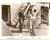 Fotografia d epoca originale 1953 TAXI Constance SMITH talks on a ship with a Navy Captain Foto DANNEGGIATA 1