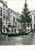 1958 VENEZIA Alta marea - Gondola attracca ai Leoncini presso l'albero di Natale