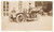 Fotografia d epoca originale 1900 ca REGNO D ITALIA Foto di famiglia con automobile  Foto anonima 10x6 cm 1