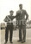1955 PARIS Pugile gigante Ewart POTGIETER in Place de la Concorde - Foto 13x18 Fotografia d'epoca con didascalia coeva.  CONDIZIONI: G (lievi macchie al lato sinistro)FORMATO: 13x18 cm      originale e autentica 1