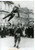 1961 GRENOBLE Contadini bruciano fantoccio di Michel DEBRÃ‰ in segno di protesta Fotografia d'epoca con didascalia coeva.  CONDIZIONI: FAIR (piegatura al margine destro) FORMATO: 13x18 cm      originale e autentica 1