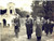 1960 ROMA Konrad ADENAUER in visita con il figlio al Palatino - Foto 24x18 cm Fotografia d'epoca con didascalia coeva.  CONDIZIONI: fair (bruniture al lato destro) FORMATO: 24x18 cm     originale e autentica 1