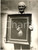 1957 LONDON Art restorer Reg WINDER holding a believed Rembrandt *Photo 15x20 cm Fotografia d'epoca con didascalia coeva.Stampata su carta sottile.CONDIZIONI: G (ma lievi piegature angolari)FORMATO: 15x20 cm     originale e autentica 1