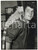1960 LONDON Roger AINSLEY with his iguana perching on the shoulder *Photo Fotografia d'epoca, con didascalia coeva al verso.  CONDIZIONI: FAIR (piegature all'angolo superiore sinistro e all'angolo inferiore destro, lievi difetti di stampa)FORMATO: 15x20 cm    originale e autentica 1
