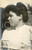 1909 ROMA Villa Adriana - Ritratto di Ines NUCCITELLI - Fotocartolina Luigi GREA Fotografia originale d'epoca, in formato cartolina postale.Si tratta di uno scatto realizzato da un fotografo amatoriale, Luigi "Gigi" Grea, funzionario delle ferrovie.Didascalia al verso; alone al lato sinistro. GOOD/buono  Formato: 9x14 cm originale e autentica 1