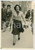Fotografia d epoca originale 1942 BOLOGNA Ragazza in una via del centro storico  Foto 10x15 cm 1