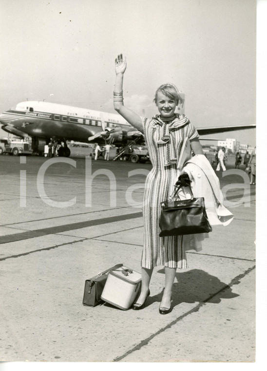 1956 ROMA CIAMPINO Etchika CHOUREAU all'arrivo in aeroporto *Foto 13x18 cm