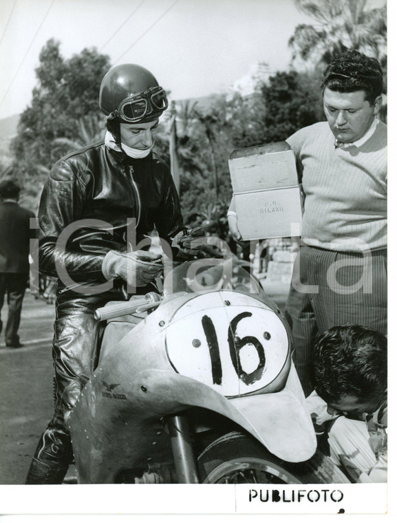 1955 G.P. OSPEDALETTI - MOTOCICLISMO Enrico LORENZETTI vincitore classe 250 FOTO